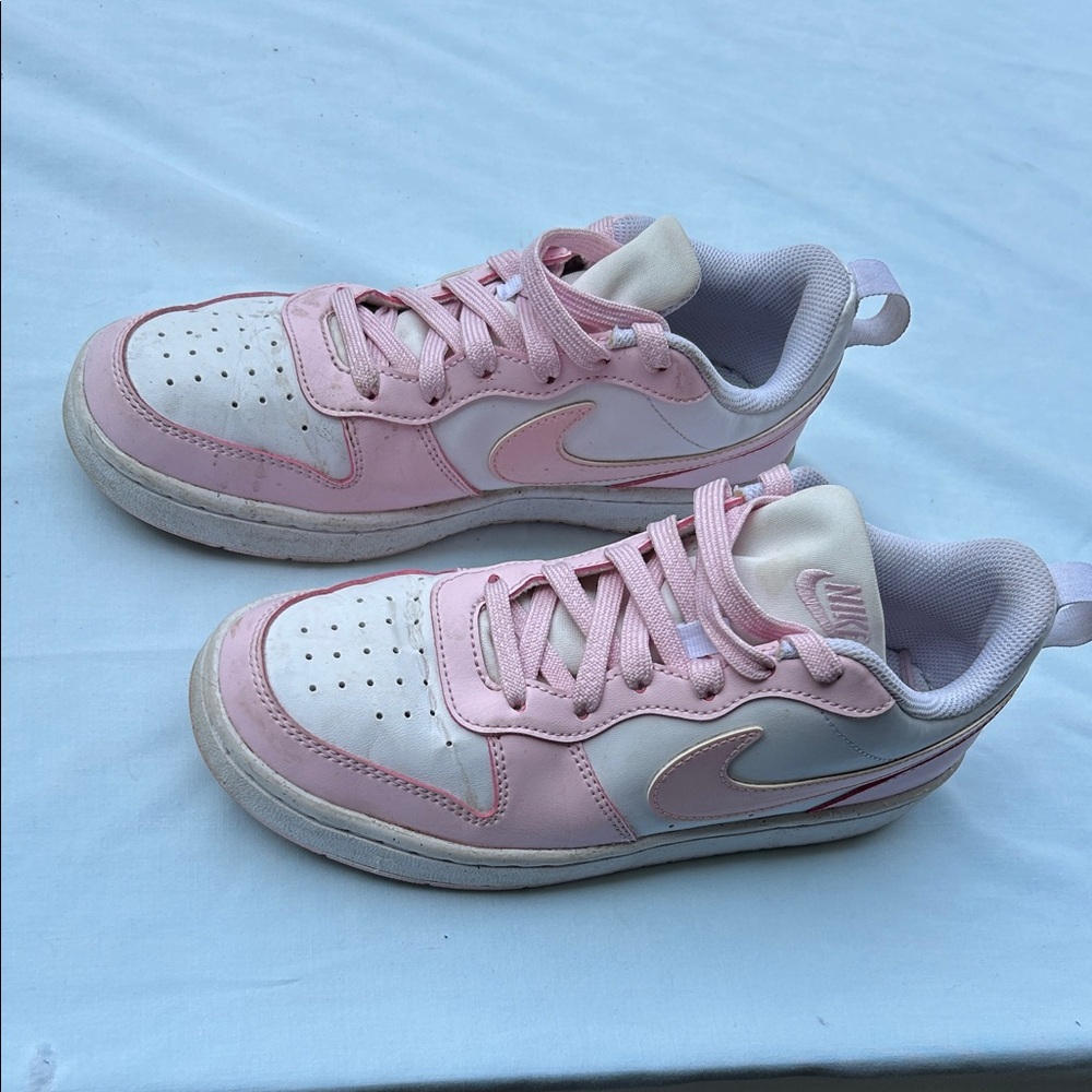 Nike Sneakers 5Y Pink and White